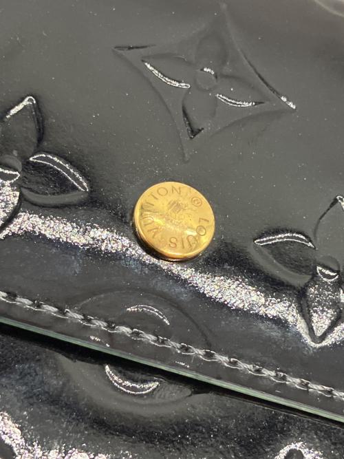 LOUIS VUITTON（ルイ ヴィトン）LOUIS VUITTON (ルイ ヴィトン) ヴェルニ ポレトトレゾール・インターナショナル 長財布 ブラック×グリーンの古着・服飾アイテム