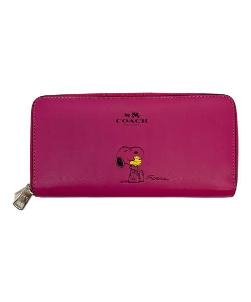COACH（コーチ）COACH (コーチ) SNOOPY (スヌーピー) ラウンドファスナーウォレット ショッキングピンクの古着・服飾アイテム