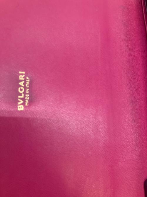 BVLGARI（ブルガリ）BVLGARI (ブルガリ) フラップ長財布 パープルの古着・服飾アイテム