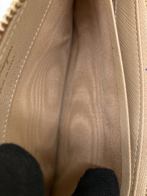 Salvatore Ferragamo（サルヴァトーレ フェラガモ）Salvatore Ferragamo (サルヴァトーレ フェラガモ) ヴァラリボン 長財布 アイボリーの古着・服飾アイテム
