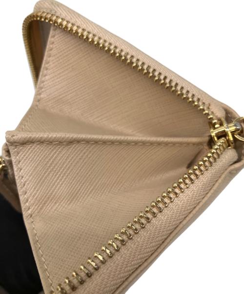 Salvatore Ferragamo（サルヴァトーレ フェラガモ）Salvatore Ferragamo (サルヴァトーレ フェラガモ) ヴァラリボン 長財布 アイボリーの古着・服飾アイテム