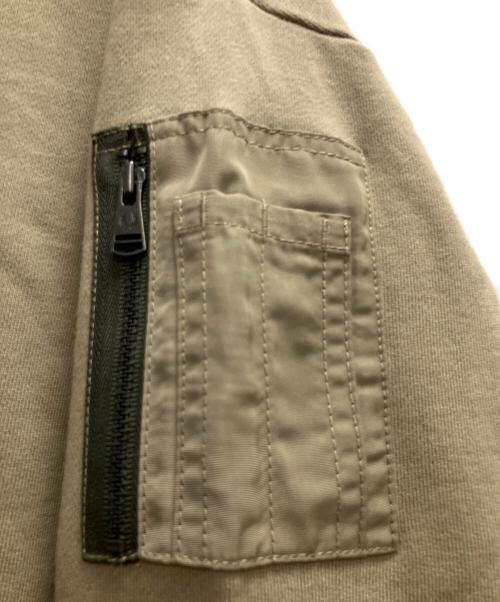 FRED PERRY（フレッドペリー）FRED PERRY (フレッドペリー) ポケットスウェット ベージュ サイズ:SIZE 36の古着・服飾アイテム