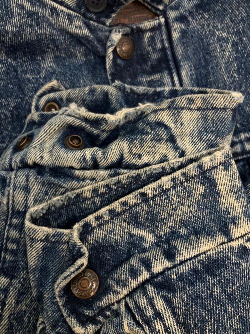 LEVI'S（リーバイス）LEVI'S (リーバイス) 裏ボアデニムジャケット ブラウン サイズ:SIZE Mの古着・服飾アイテム