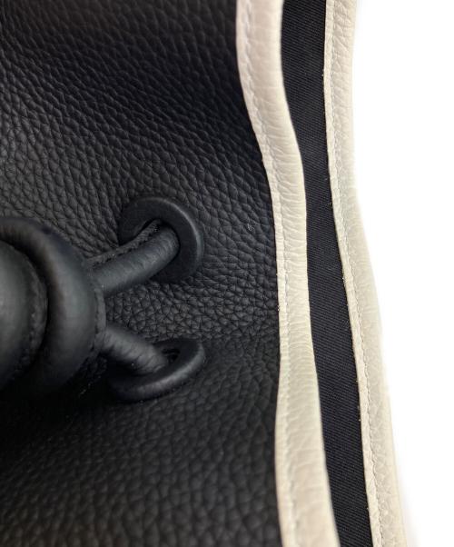 VASIC（ヴァジック）VASIC (ヴァジック) 巾着バッグ ブラック×ホワイトの古着・服飾アイテム