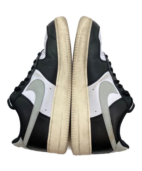 NIKE（ナイキ）NIKE (ナイキ) AIR FORCE1 ホワイト×ブラック サイズ:SIZE 30cmの古着・服飾アイテム