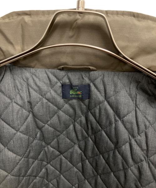 LACOSTE（ラコステ）LACOSTE (ラコステ) 中綿コート カーキ×グレー サイズ:SIZE 50/3の古着・服飾アイテム