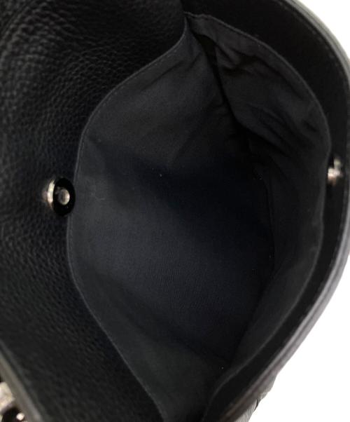 HERGOPOCH（エルゴポック）HERGOPOCH (エルゴポック) エンボスレザー ベーシックショルダーバッグB5 ブラックの古着・服飾アイテム