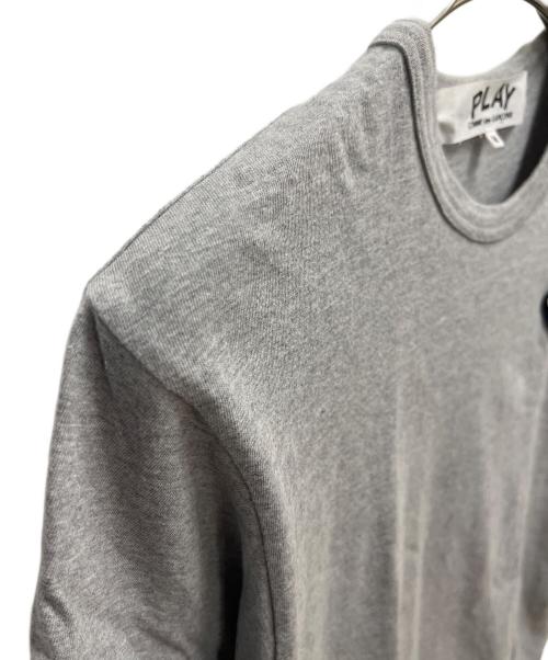 PLAY COMME des GARCONS（プレイコムデギャルソン）PLAY COMME des GARCONS (プレイコムデギャルソン) 半袖カットソー グレー サイズ:SIZE Mの古着・服飾アイテム