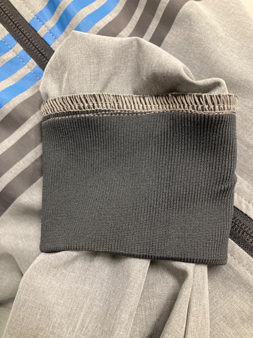 TravisMathew（トラヴィスマシュー）TravisMathew (トラヴィスマシュー) ゴルフジャケット グレー サイズ:SIZE Lの古着・服飾アイテム