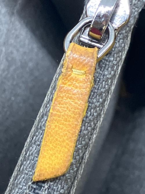 CHANEL（シャネル）CHANEL (シャネル) ラウンドファスナー長財布 イエローの古着・服飾アイテム