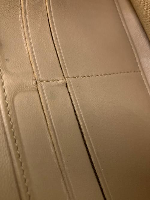 CHANEL（シャネル）CHANEL (シャネル) ワイルドステッチ 長財布 ベージュの古着・服飾アイテム