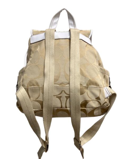 COACH（コーチ）COACH (コーチ) コーチ シグネチャー デイジー リュック ベージュの古着・服飾アイテム