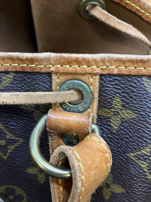 LOUIS VUITTON（ルイ ヴィトン）LOUIS VUITTON (ルイ ヴィトン) モノグラム ノエ ショルダーバッグ ブラウンの古着・服飾アイテム