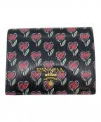 PRADAプラダ）の古着「2つ折り財布」｜ブラック