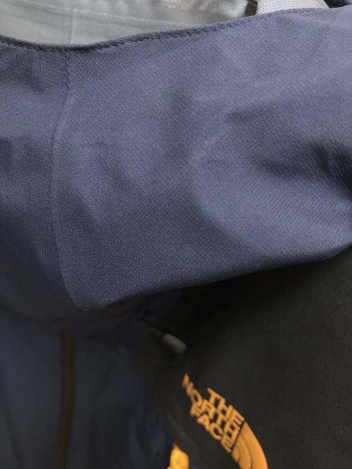 THE NORTH FACE（ザ ノース フェイス）THE NORTH FACE (ザ ノース フェイス) クライムライトジャケット マウンテンパーカー ネイビー×ブラック サイズ:SIZE Mの古着・服飾アイテム