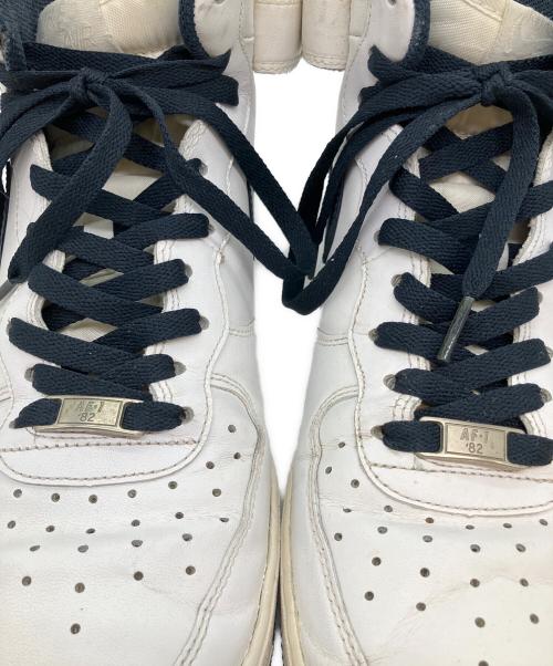 NIKE（ナイキ）NIKE (ナイキ) AIR FORCE 1 MID ‘07 ホワイト×ブルー サイズ:SIZE 27.5cmの古着・服飾アイテム