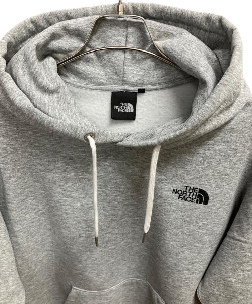THE NORTH FACE（ザ ノース フェイス）THE NORTH FACE (ザ ノース フェイス) バックスクエアロゴフーディ グレー サイズ:SIZE Lの古着・服飾アイテム