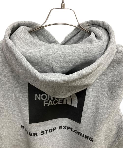 THE NORTH FACE（ザ ノース フェイス）THE NORTH FACE (ザ ノース フェイス) バックスクエアロゴフーディ グレー サイズ:SIZE Lの古着・服飾アイテム