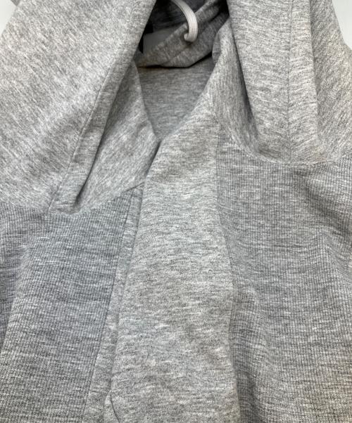 THE NORTH FACE（ザ ノース フェイス）THE NORTH FACE (ザ ノース フェイス) バックスクエアロゴフーディ グレー サイズ:SIZE Lの古着・服飾アイテム