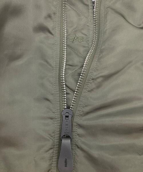 ALPHA INDUSTRIES（アルファインダストリーズ）ALPHA INDUSTRIES (アルファインダストリーズ) MA-1ジャケット カーキ サイズ:SIZE Mの古着・服飾アイテム