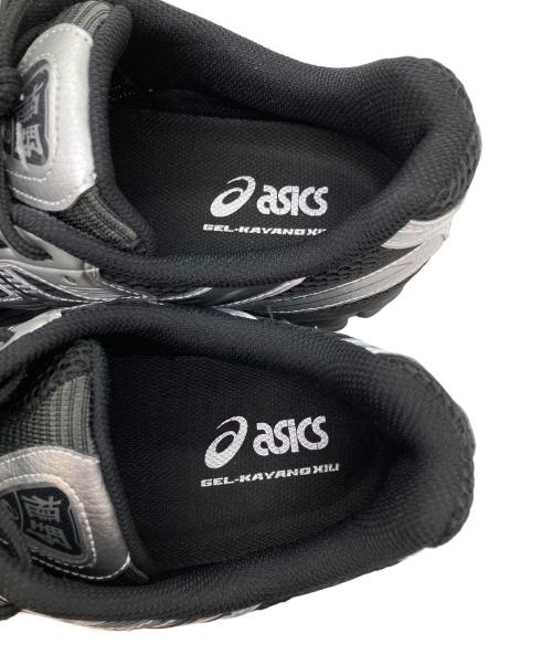 asics（アシックス）asics (アシックス) GEL-KAYANO 12.1 ブラック×シルバー サイズ:SIZE 28.5cmの古着・服飾アイテム