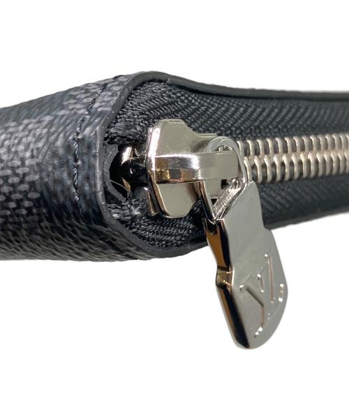 LOUIS VUITTON（ルイ ヴィトン）LOUIS VUITTON (ルイ ヴィトン) ダミエ・グラフィット ブラックの古着・服飾アイテム