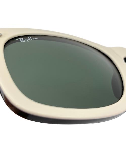 RAY-BAN（レイバン）RAY-BAN (レイバン) Wayfarer サングラス ホワイト×ブラック サイズ:50□22の古着・服飾アイテム