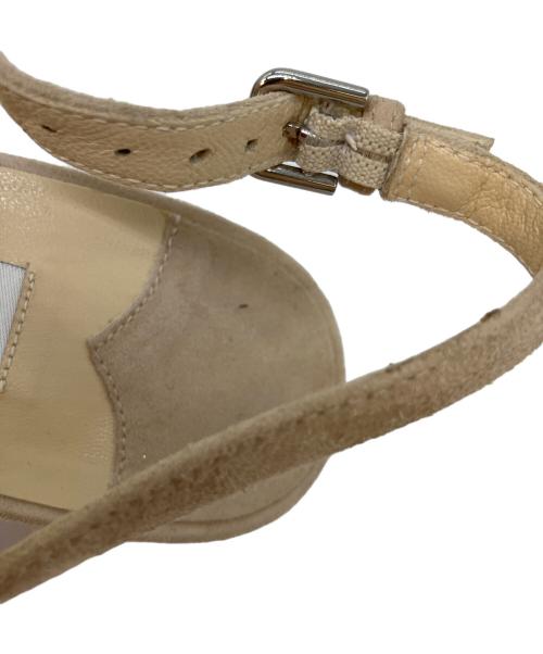 JIMMY CHOO（ジミーチュウ）JIMMY CHOO (ジミーチュウ) スタースタッズ ウェッジソール サンダル ベージュ×ナチュラル サイズ:SIZE 38の古着・服飾アイテム