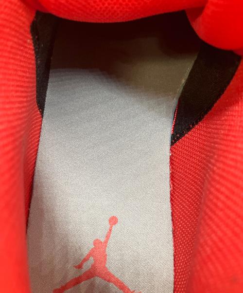 NIKE（ナイキ）NIKE (ナイキ) Air Jordan 1 Mid ハイカットスニーカー グレー×ブラック サイズ:SIZE 26.5cmの古着・服飾アイテム