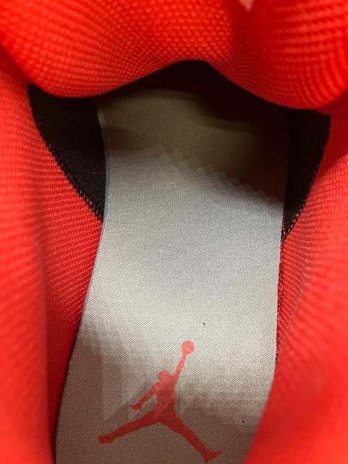 NIKE（ナイキ）NIKE (ナイキ) Air Jordan 1 Mid ハイカットスニーカー グレー×ブラック サイズ:SIZE 26.5cmの古着・服飾アイテム