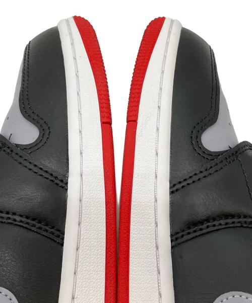 NIKE（ナイキ）NIKE (ナイキ) Air Jordan 1 Mid ハイカットスニーカー グレー×ブラック サイズ:SIZE 26.5cmの古着・服飾アイテム