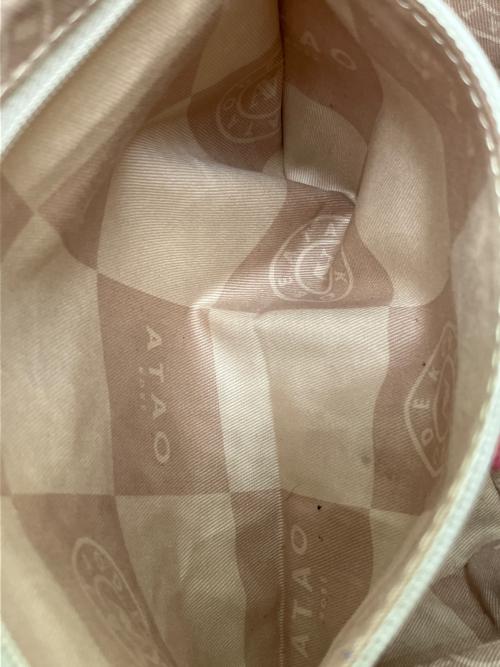 ATAO（アタオ）ATAO (アタオ) キャンディ・ピグ ワンショルダーバッグ レッドの古着・服飾アイテム