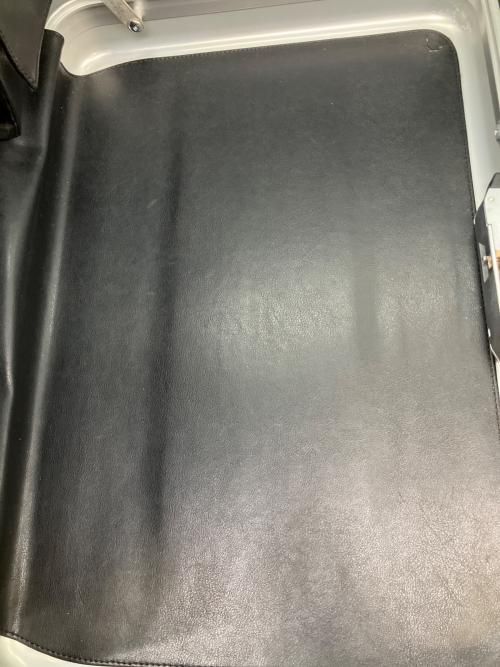 ZERO HALLIBURTON（ゼロ ハリバートン）ZERO HALLIBURTON (ゼロ ハリバートン) アタッシュケース シルバーの古着・服飾アイテム