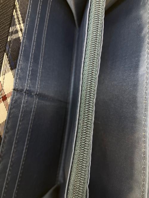 NEWYORKER（ニューヨーカー）NEWYORKER (ニューヨーカー) 長財布 ネイビーの古着・服飾アイテム