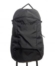 OAKLEY（オークリー）の古着「ESSENTIAL BACK PACK L6.0」｜ブラック