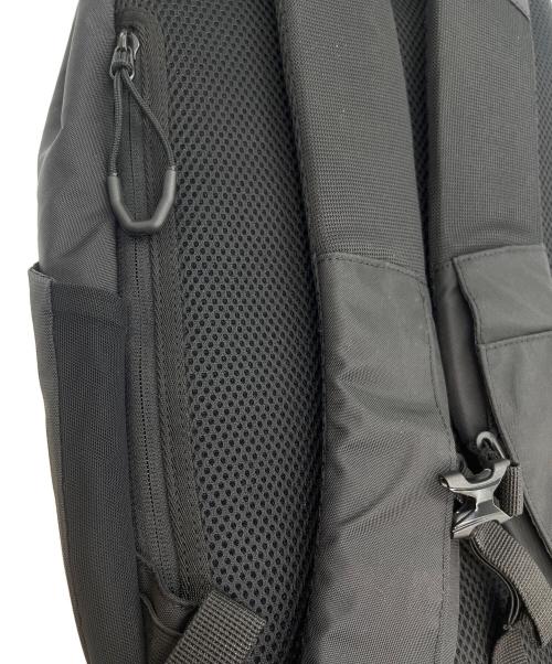 OAKLEY（オークリー）OAKLEY (オークリー) ESSENTIAL BACK PACK L6.0 ブラックの古着・服飾アイテム