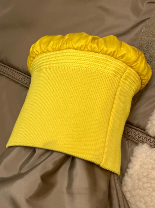 MONCLER（モンクレール）MONCLER (モンクレール) VALLORCH リバーシブルダウンジャケット ベージュ サイズ:SIZE 3の古着・服飾アイテム