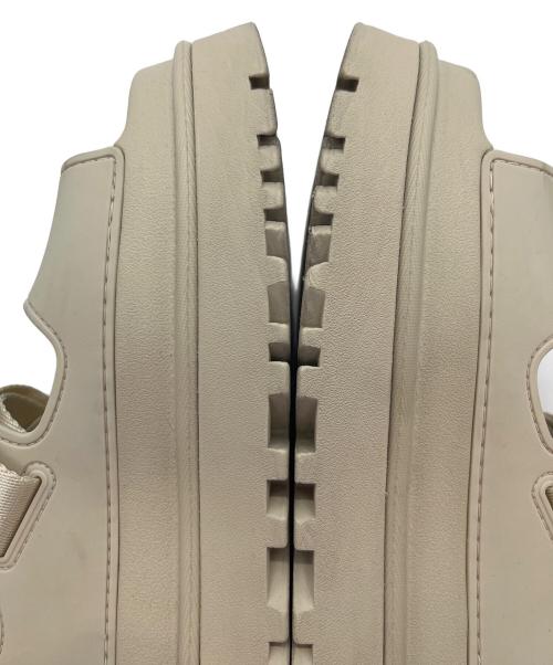 UGG（アグ）UGG (アグ) GoldenGlow　サンダル ベージュ サイズ:SIZE 23cmの古着・服飾アイテム