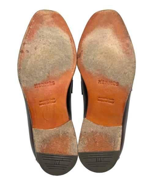 HERMES（エルメス）HERMES (エルメス) MOCASSIN HO LOGO VEAU BOXBOUCLE PALLADIEE レザーシューズ ブラウン サイズ:SIZE 42 1/2の古着・服飾アイテム