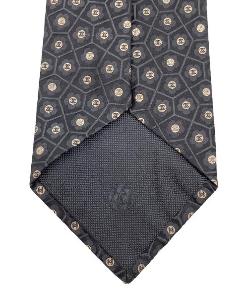 CHANEL（シャネル）CHANEL (シャネル) ネクタイ ブラック サイズ:幅約9cm 未使用品の古着・服飾アイテム