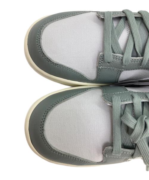 NIKE（ナイキ）NIKE (ナイキ) DUNK LOW RETRO PRM ローカットスニーカー ホワイト×グレー サイズ:SIZE 28cm 未使用品の古着・服飾アイテム