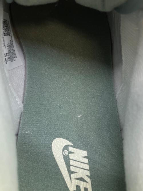 NIKE（ナイキ）NIKE (ナイキ) DUNK LOW RETRO PRM ローカットスニーカー ホワイト×グレー サイズ:SIZE 28cm 未使用品の古着・服飾アイテム