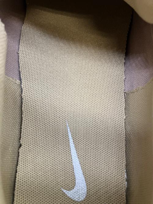 NIKE（ナイキ）NIKE (ナイキ) P−6000 ローカットスニーカー シルバー×ベージュ サイズ:SIZE 28cm 未使用品の古着・服飾アイテム