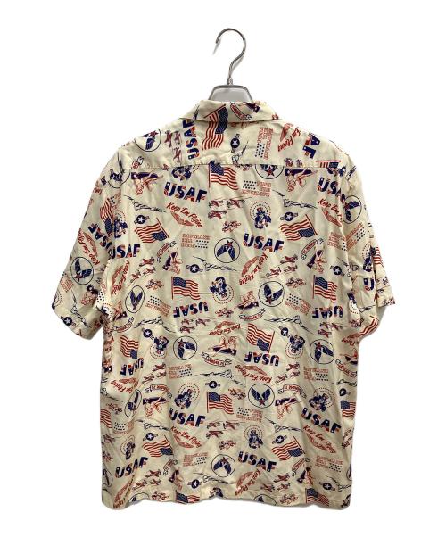 AVIREX（アヴィレックス）AVIREX (アヴィレックス) セットアップアロハ ベージュ サイズ:SIZE XLの古着・服飾アイテム