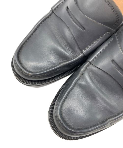 Salvatore Ferragamo（サルヴァトーレ フェラガモ）Salvatore Ferragamo (サルヴァトーレ フェラガモ) コインローファー グレー サイズ:SIZE 7の古着・服飾アイテム