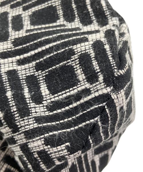 Engineered Garments（エンジニアド ガーメンツ）Engineered Garments (エンジニアド ガーメンツ) ショルダーバッグ ホワイト×ブラックの古着・服飾アイテム