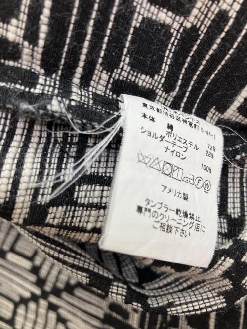 Engineered Garments（エンジニアド ガーメンツ）Engineered Garments (エンジニアド ガーメンツ) ショルダーバッグ ホワイト×ブラックの古着・服飾アイテム