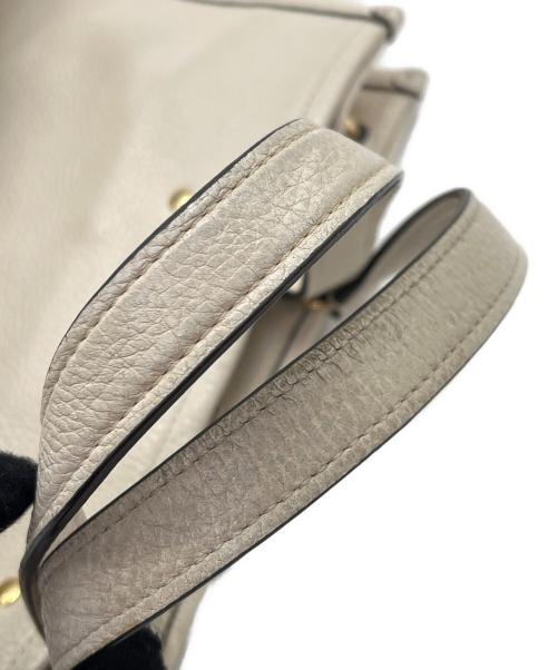 COACH（コーチ）COACH (コーチ) デンプシー キャリーオール ウィズ パッチ ホワイトの古着・服飾アイテム