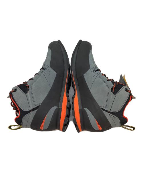 LA SPORTIVA（スポルティバ）LA SPORTIVA (スポルティバ) Boulder X Mid GTX トレッキングブーツ グレー サイズ:SIZE 25.5cm / US 7.5 / EU40 未使用品の古着・服飾アイテム