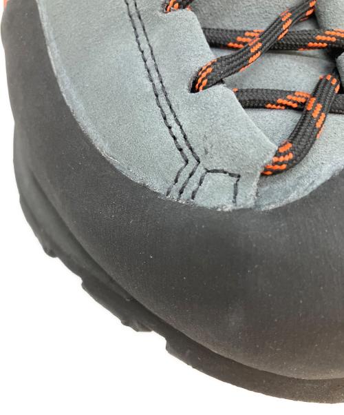 LA SPORTIVA（スポルティバ）LA SPORTIVA (スポルティバ) Boulder X Mid GTX トレッキングブーツ グレー サイズ:SIZE 25.5cm / US 7.5 / EU40 未使用品の古着・服飾アイテム